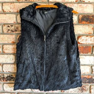 ♠️ SM New York Wavy Textured Sequin Black Faux Fur Vest M / L